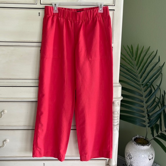 Banana Republic Pants - Banana Republic Flame colored  cropped pants size PM